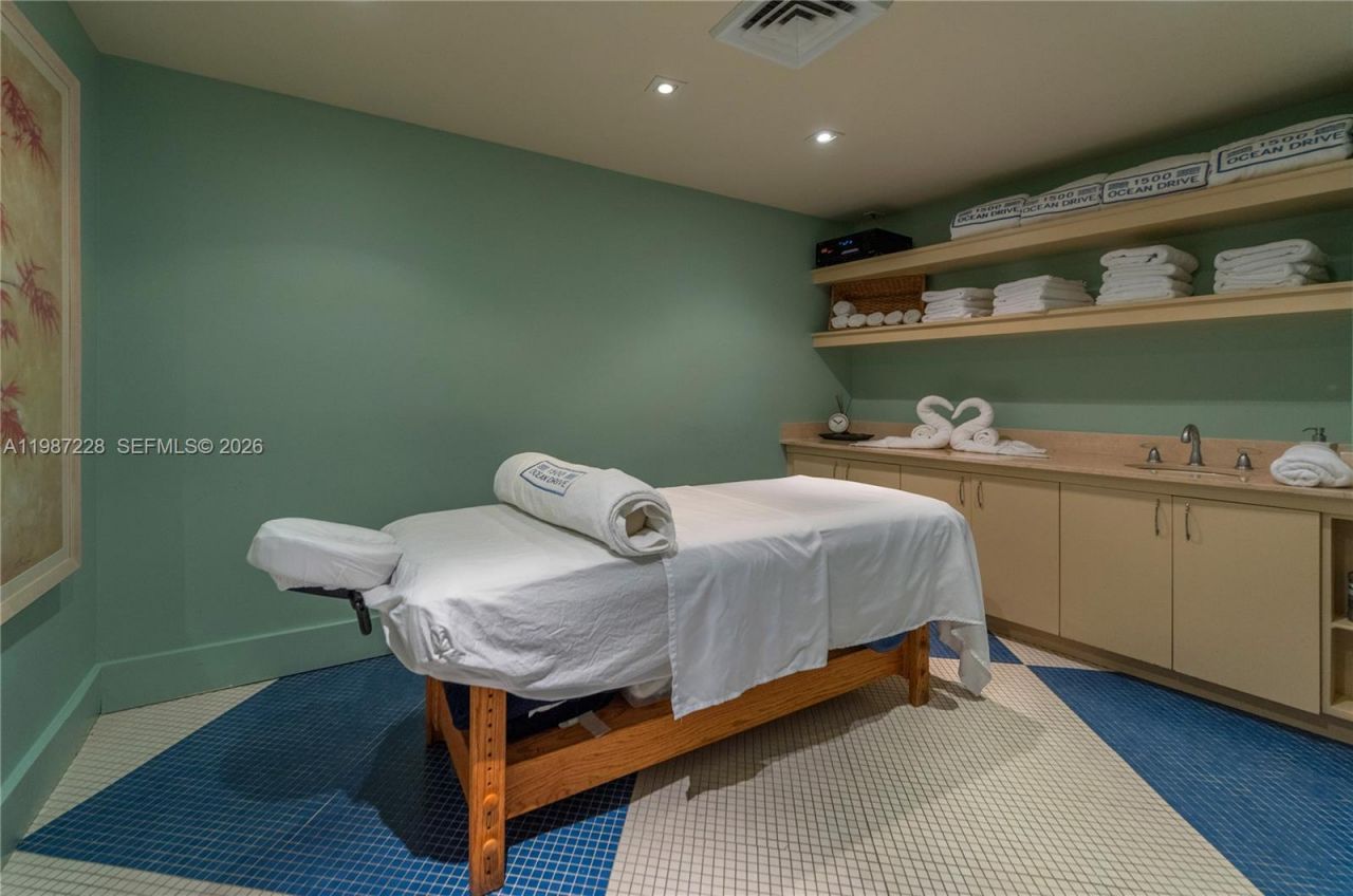 1500 Ocean Dr, Unit 1005, Miami Beach, FL 33139 Photo