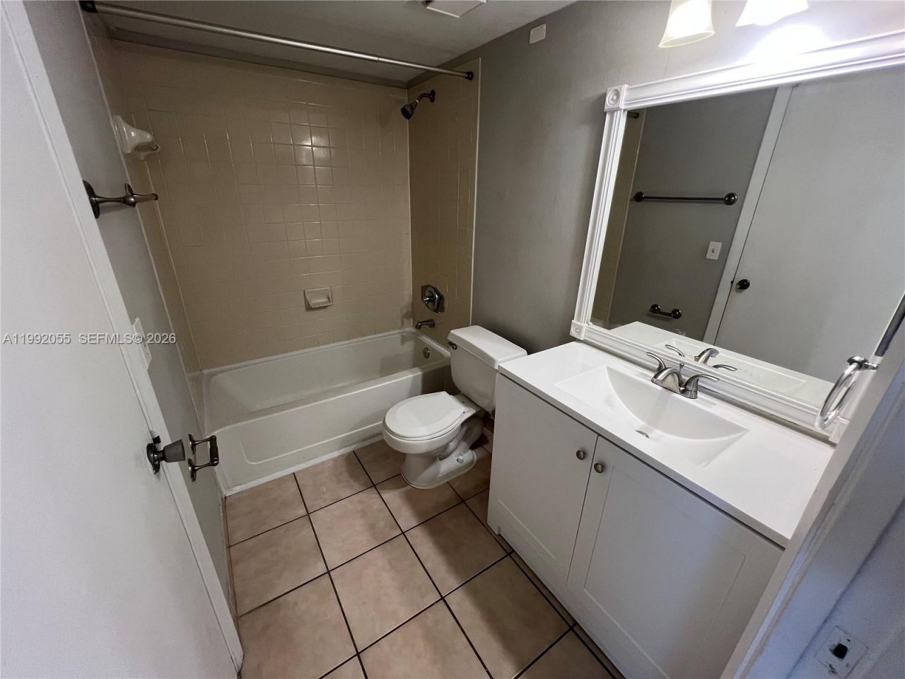 251 W Palm Cir W , Unit 107, Pembroke Pines, FL 33025 Photo