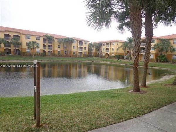 9650 NW 2nd St , Unit 4-103, Pembroke Pines, FL 33024