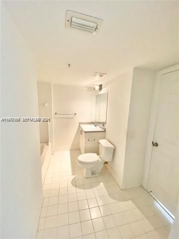 9650 NW 2nd St , Unit 4-103, Pembroke Pines, FL 33024 Photo