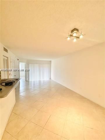 9650 NW 2nd St , Unit 4-103, Pembroke Pines, FL 33024 Photo