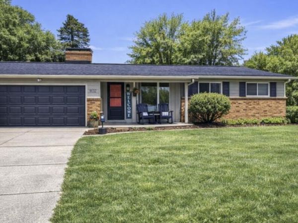 3733 Ridgefield Road, Lansing, MI 48906