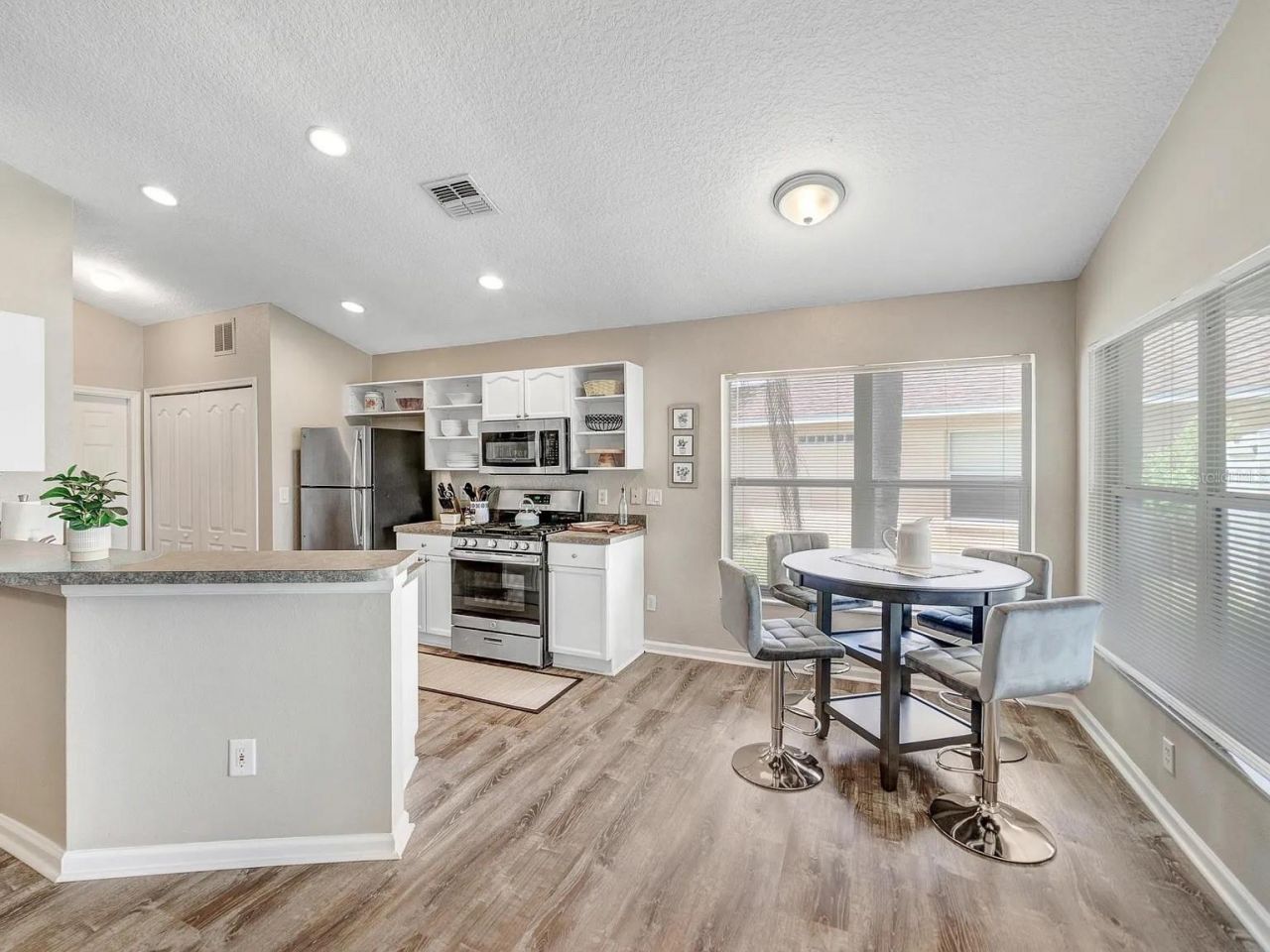 15543 Bay Vista Drive , Clermont, FL 34714 Photo