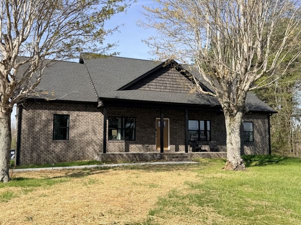 4421 Long Creek Rd , Lafayette, TN 37083