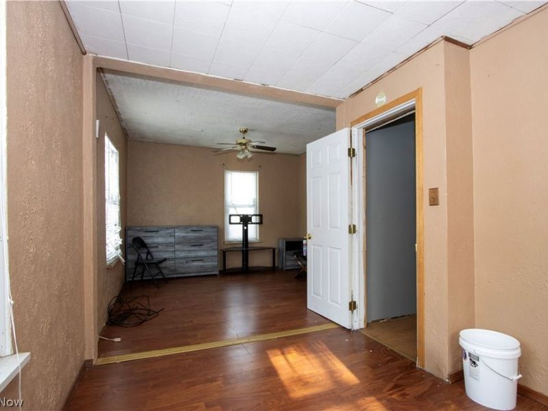 2106 Indiana Way NE, Canton, OH 44705 Photo 14