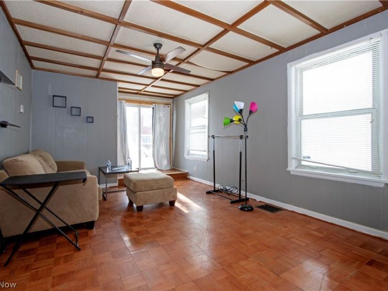 2106 Indiana Way NE, Canton, OH 44705 Photo 4