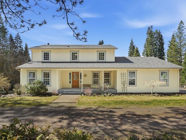 92 Fan Lake Rd, Elk, WA 99009