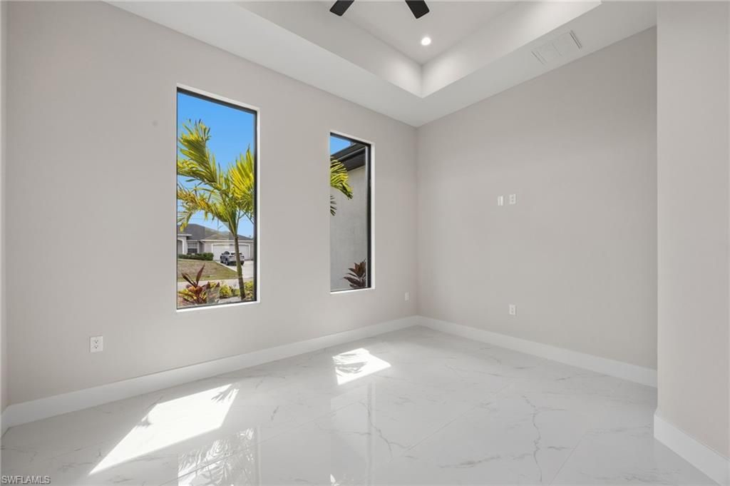 2015 NW 21st St, Cape Coral, FL 33993 Photo