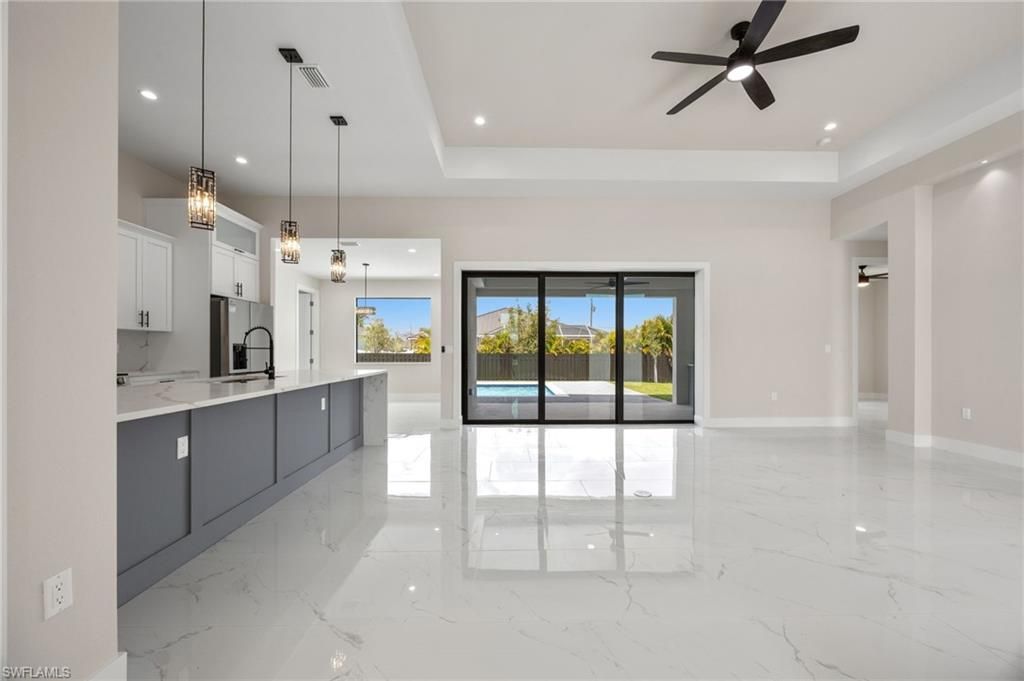 2015 NW 21st St, Cape Coral, FL 33993 Photo