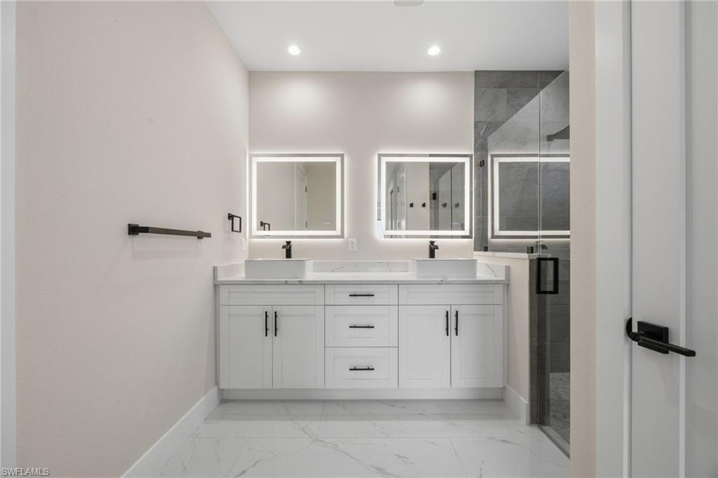 2015 NW 21st St, Cape Coral, FL 33993 Photo