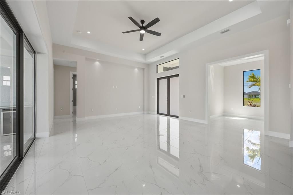 2015 NW 21st St, Cape Coral, FL 33993 Photo