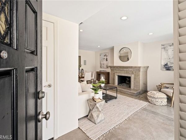 1140 Manhattan Beach, Unit D, Manhattan Beach, CA 90266