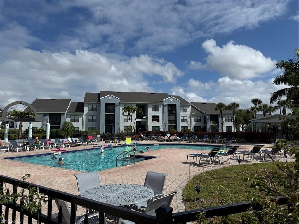 13605 Eagle Ridge Dr, Unit 1721, Fort Myers, FL 33912 Photo
