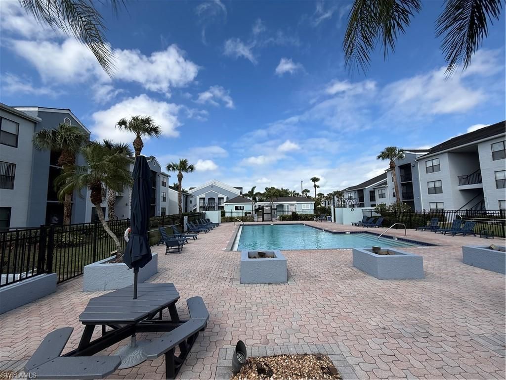 13605 Eagle Ridge Dr, Unit 1721, Fort Myers, FL 33912 Photo