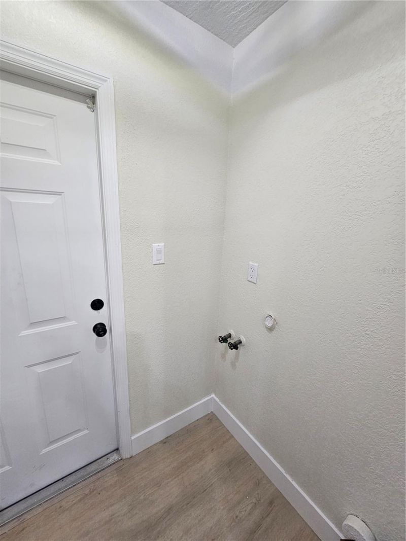 567 School Street, Bronson, FL 32621 Photo