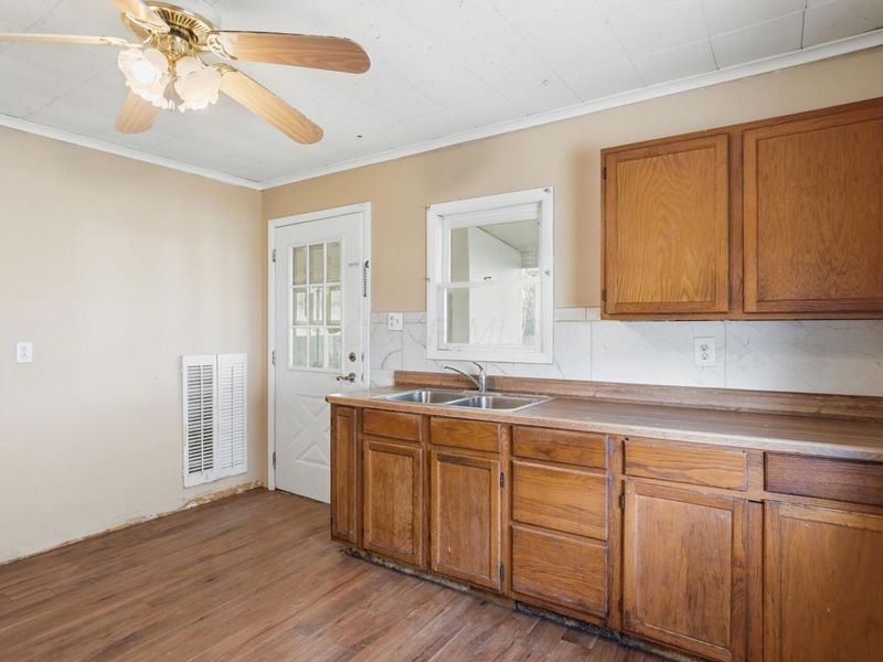 506 Rumsey Road, Columbus, OH 43207 Photo 9