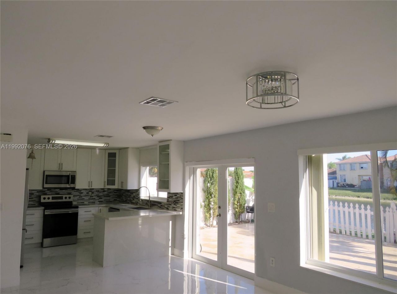 16330 SW 102nd St, Miami, FL 33196 Photo