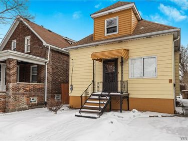 35 Reo Avenue, Buffalo, NY 14211