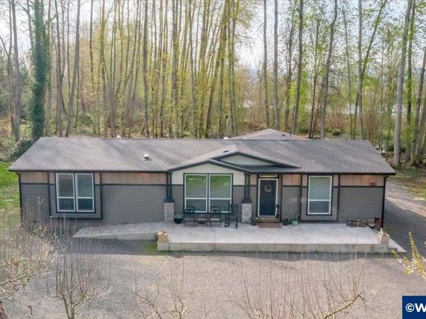 37734 River Dr, Lebanon, OR 97355
