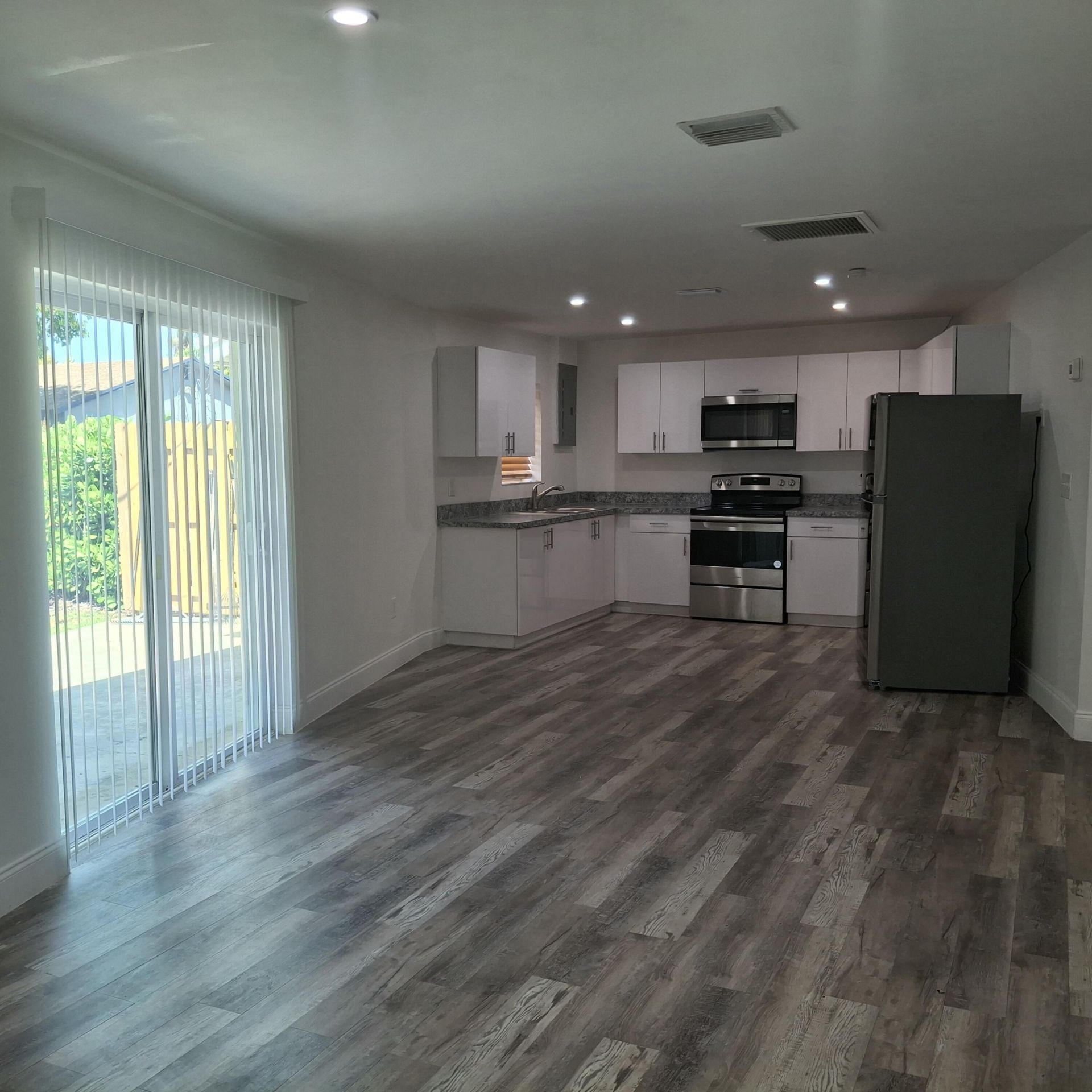 1097 Wilkinson Road, Unit B, Lake Worth, FL 33462 Photo