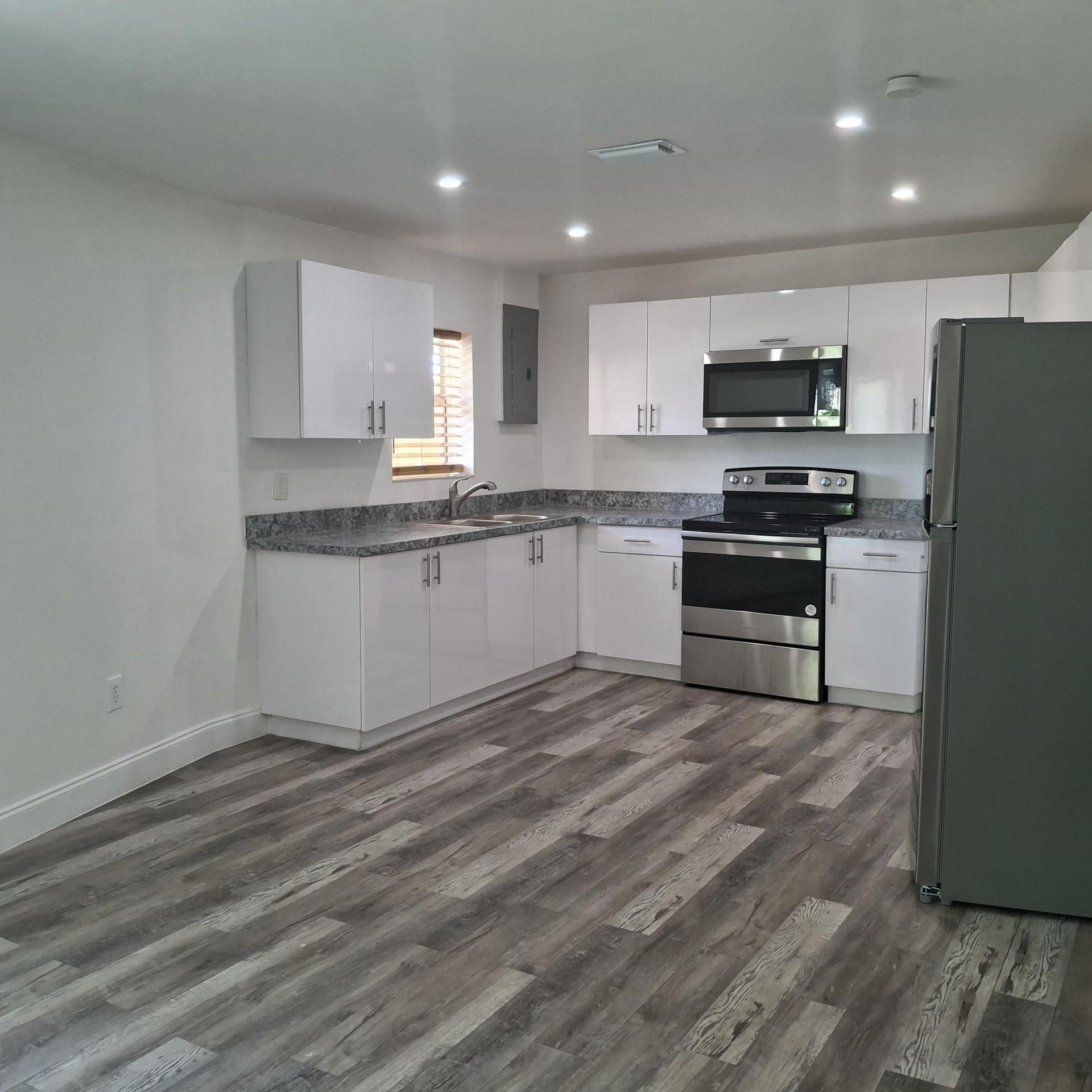 1097 Wilkinson Road, Unit B, Lake Worth, FL 33462 Photo