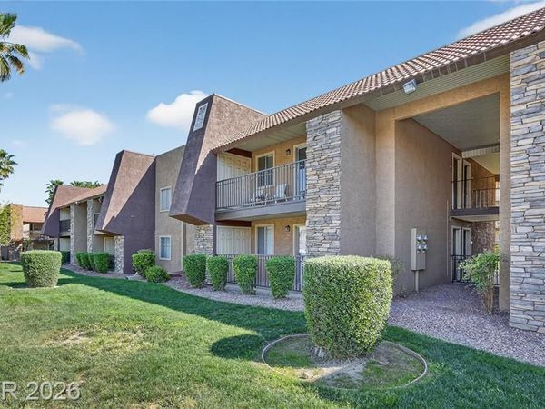 5081 River Glen Drive , Unit 117, Las Vegas, NV 89103