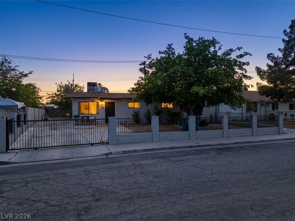 2704 Brady Avenue, Las Vegas, NV 89101