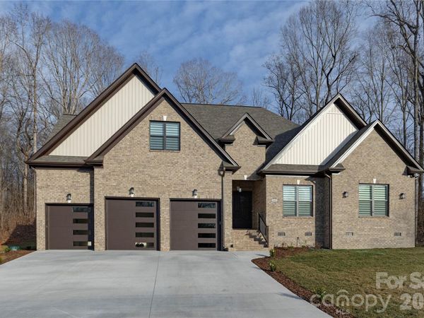 3802 Lyle Creek Avenue NE, Conover, NC 28613