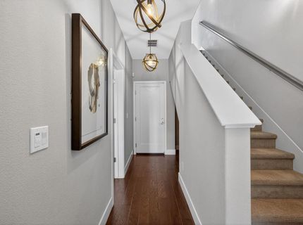 315 Creamery Ln, Sacramento, CA 95814 Photo