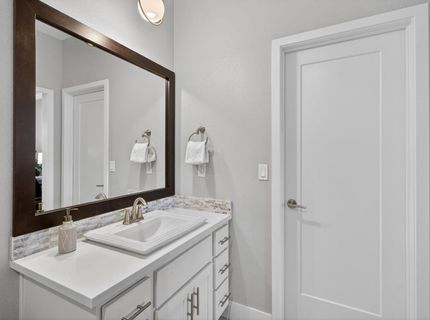 315 Creamery Ln, Sacramento, CA 95814 Photo