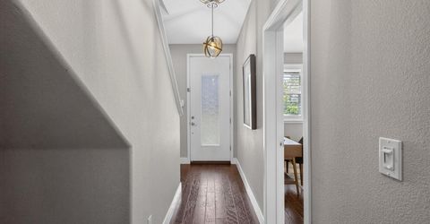 315 Creamery Ln, Sacramento, CA 95814 Photo