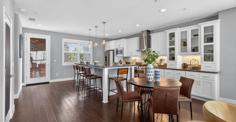 315 Creamery Ln, Sacramento, CA 95814 Photo