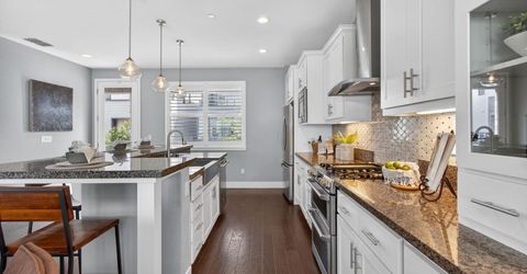 315 Creamery Ln, Sacramento, CA 95814 Photo