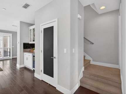 315 Creamery Ln, Sacramento, CA 95814 Photo