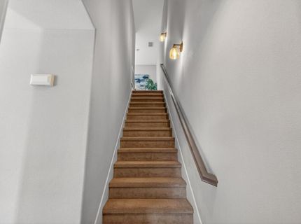 315 Creamery Ln, Sacramento, CA 95814 Photo