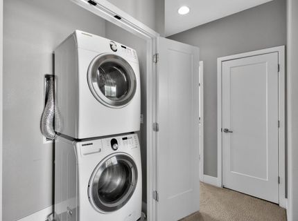 315 Creamery Ln, Sacramento, CA 95814 Photo