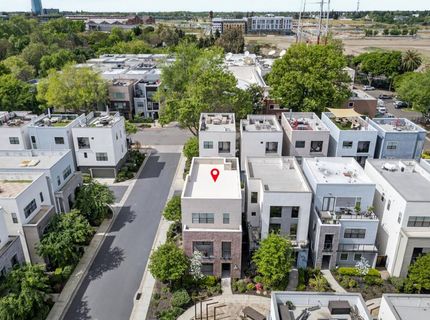 315 Creamery Ln, Sacramento, CA 95814 Photo