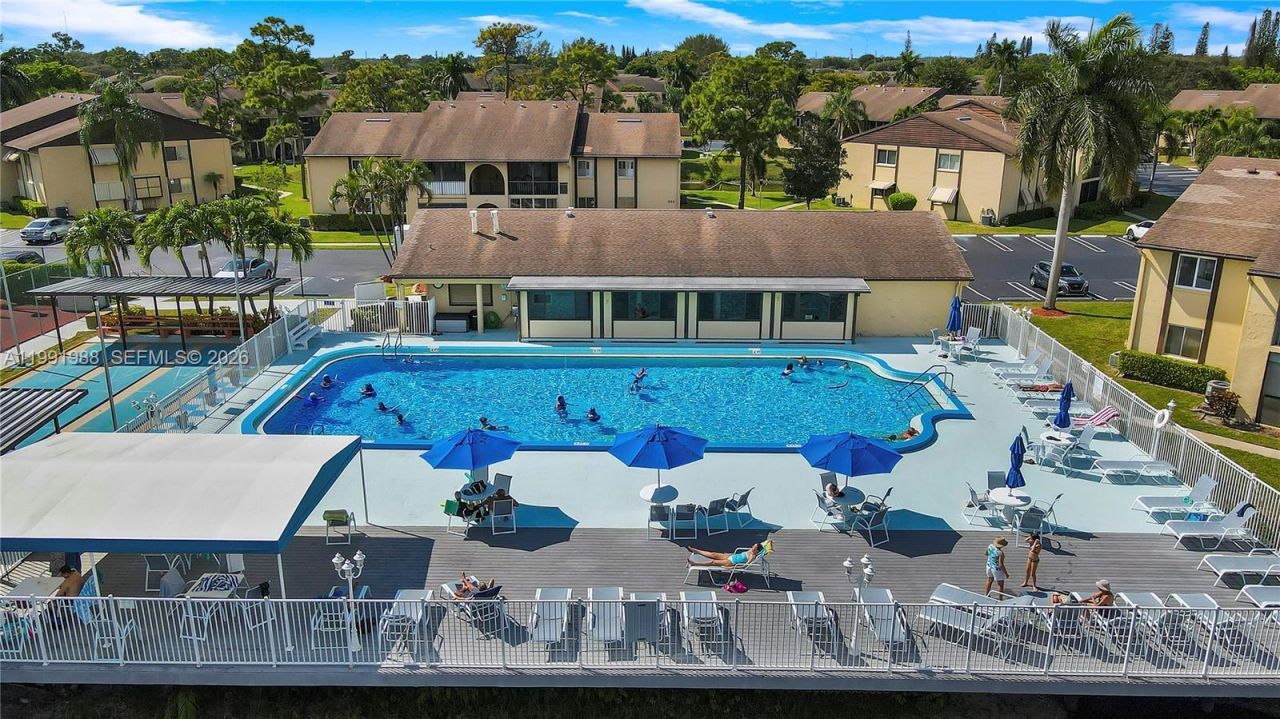 301 Pine Ridge Cir , Unit C-1, Greenacres, FL 33463 Photo