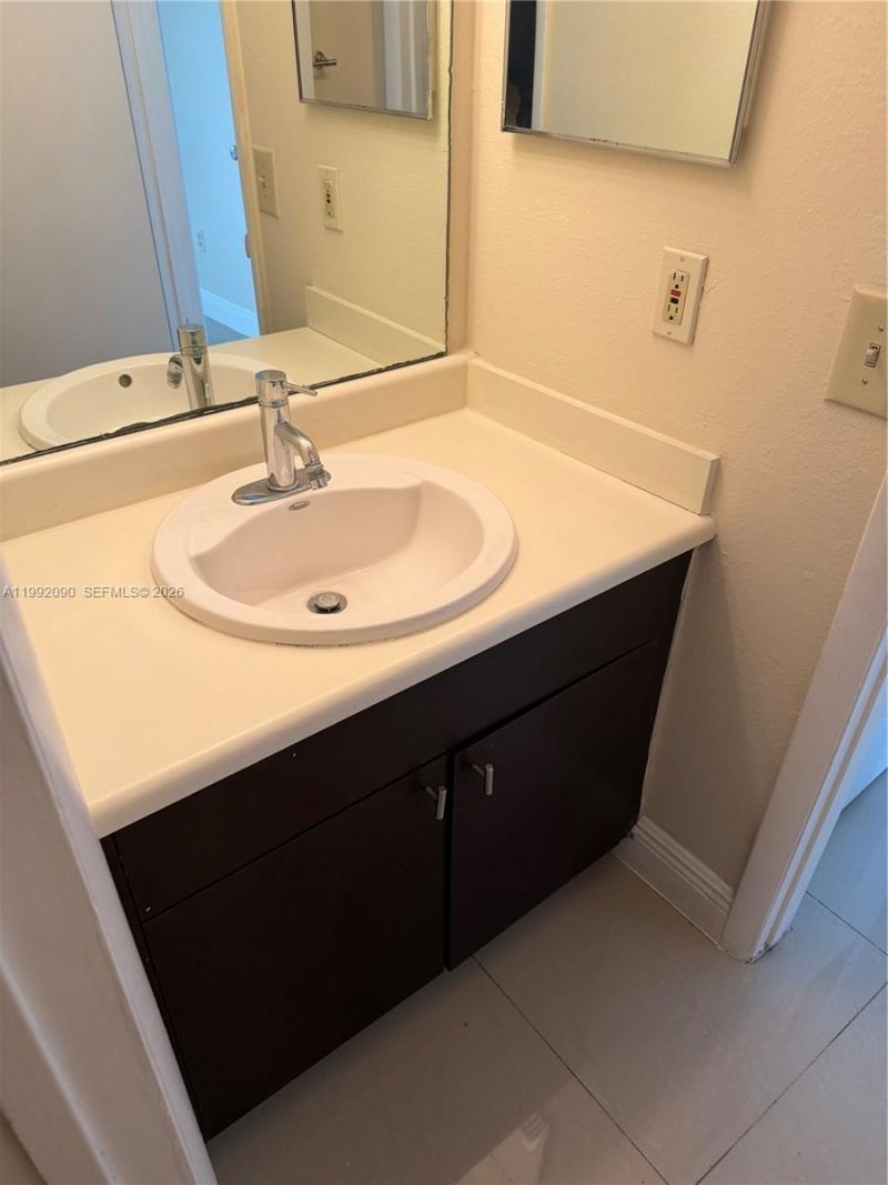 1211 S Independence Dr, Unit 1211-D, Homestead, FL 33034 Photo