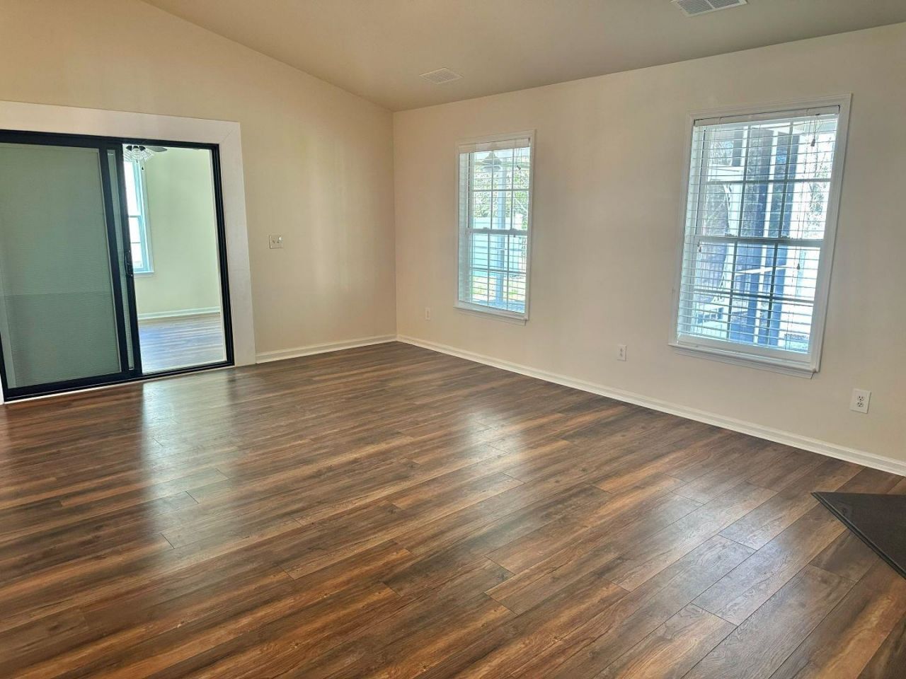 1616 Langley Dr. Photo 14