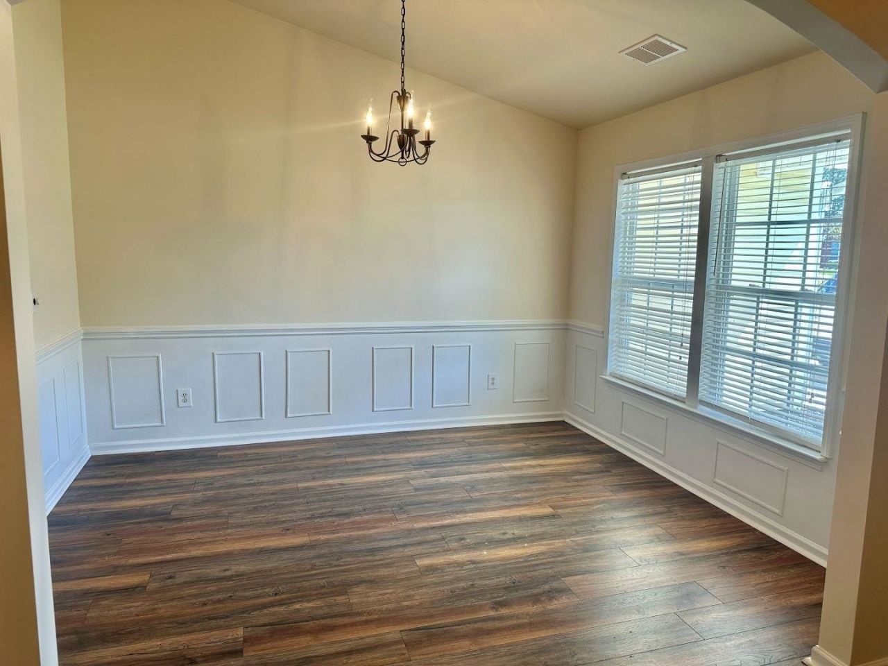 1616 Langley Dr. Photo 15