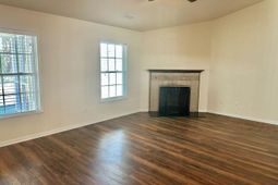 1616 Langley Dr. photo 4