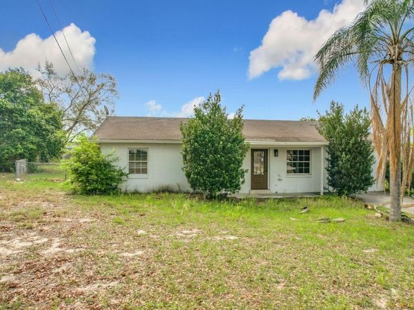 201 VALENCIA DRIVE , AUBURNDALE, FL 33823