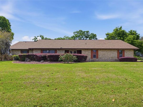 9704 WEDGEWOOD LANE , LEESBURG, FL 34788