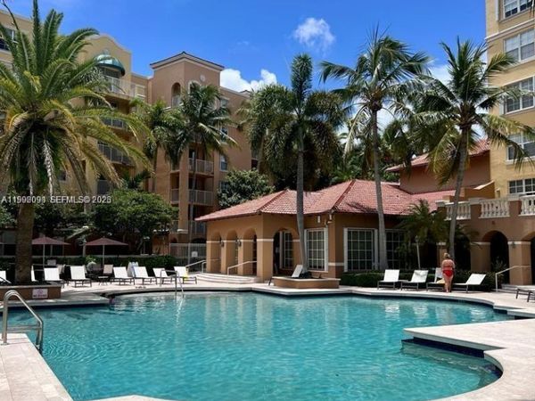 19555 E Country Club Dr , Unit 8503, Aventura, FL 33180