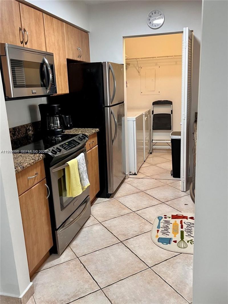 19555 E Country Club Dr , Unit 8503, Aventura, FL 33180 Photo