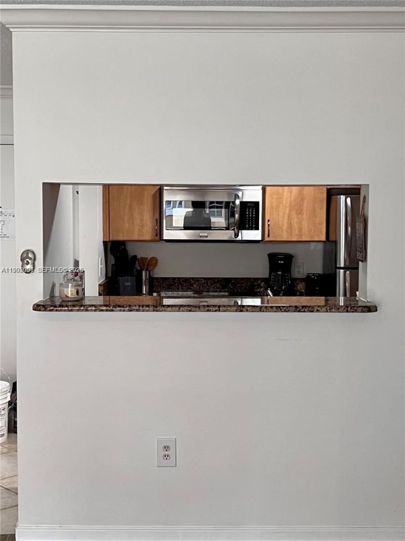 19555 E Country Club Dr , Unit 8503, Aventura, FL 33180 Photo