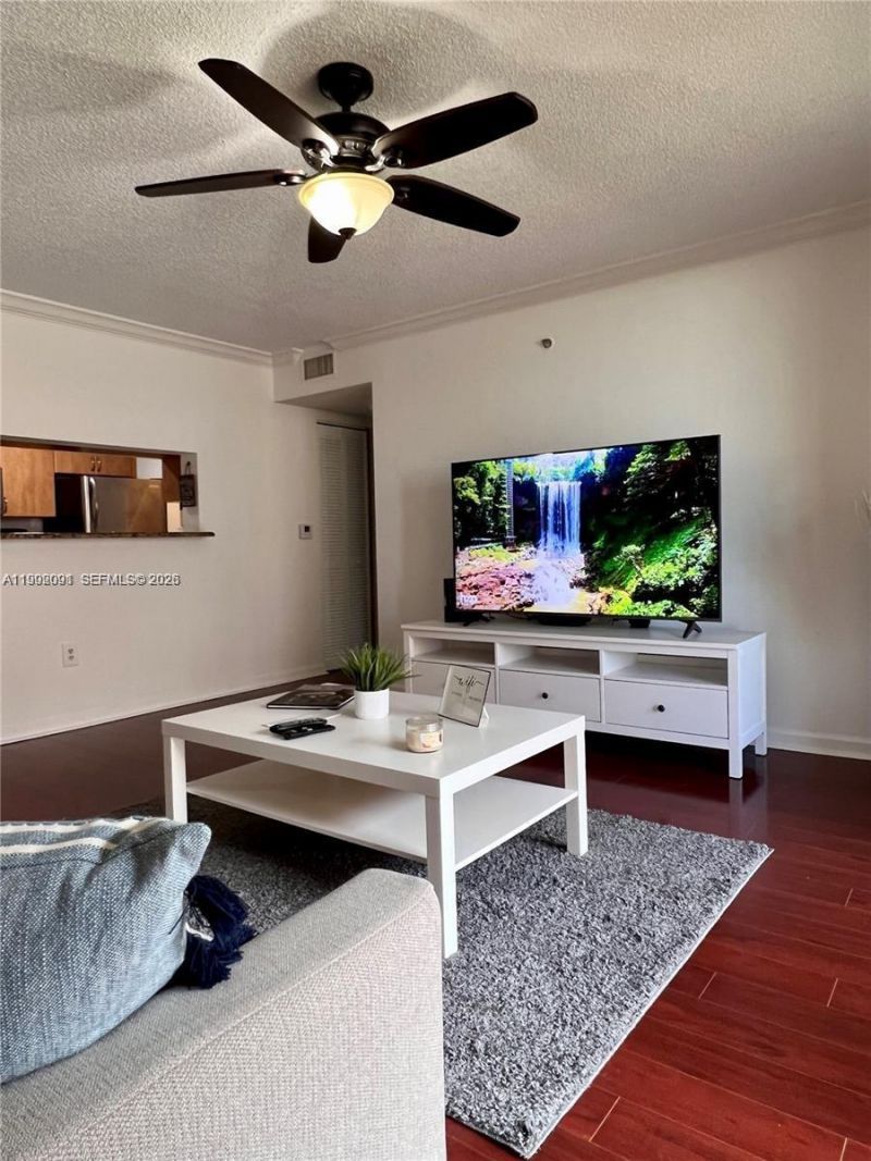 19555 E Country Club Dr , Unit 8503, Aventura, FL 33180 Photo