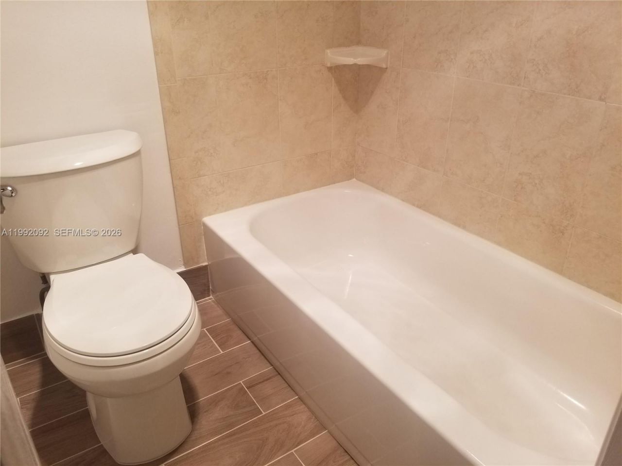 9410 Poinciana Pl , Unit 101, Davie, FL 33324 Photo