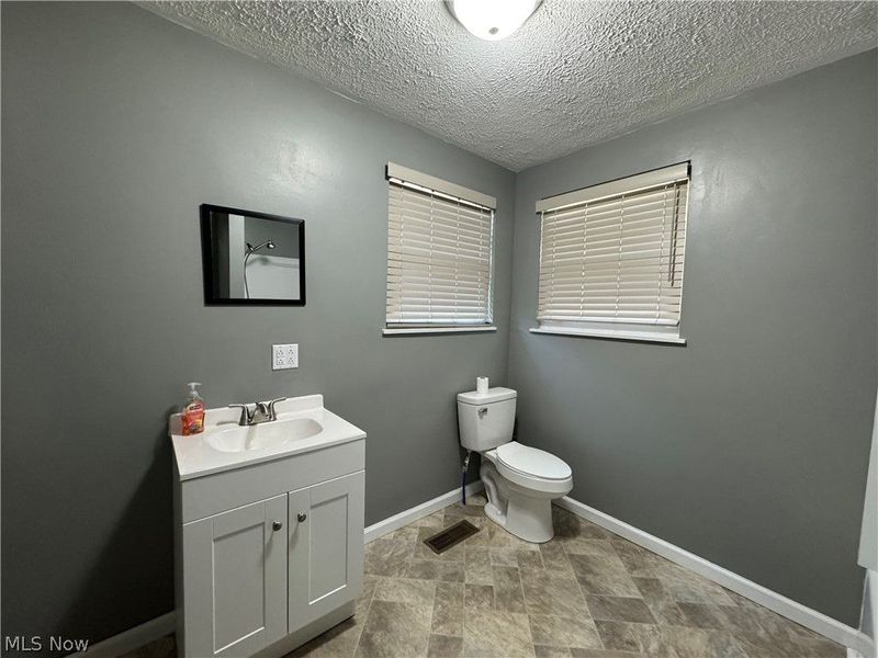 67457 Kirkwood Heights Road, Bridgeport, OH 43912 Photo 11